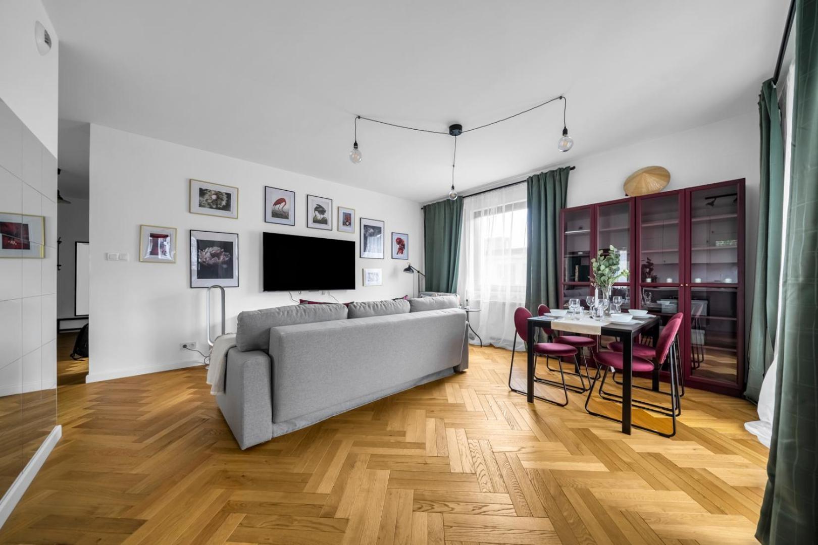 Skierniewicka Apt - Parking, Workspace, Balcony - By Rentujemy Warszawa Eksteriør billede