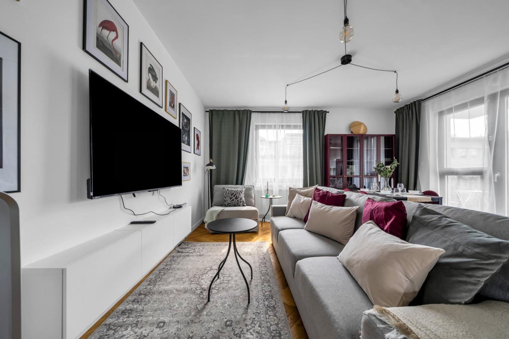 Skierniewicka Apt - Parking, Workspace, Balcony - By Rentujemy Warszawa Eksteriør billede