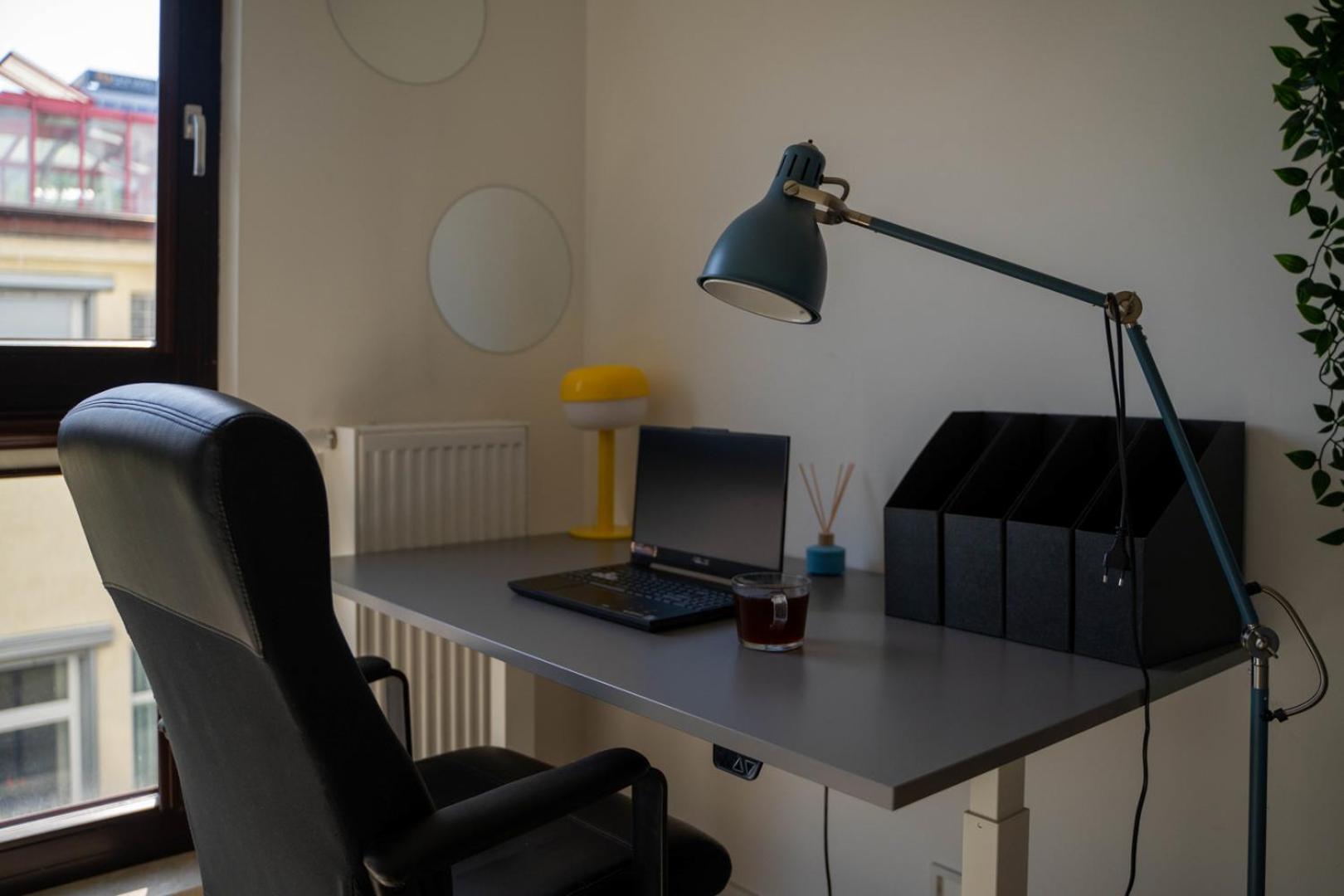 Skierniewicka Apt - Parking, Workspace, Balcony - By Rentujemy Warszawa Eksteriør billede