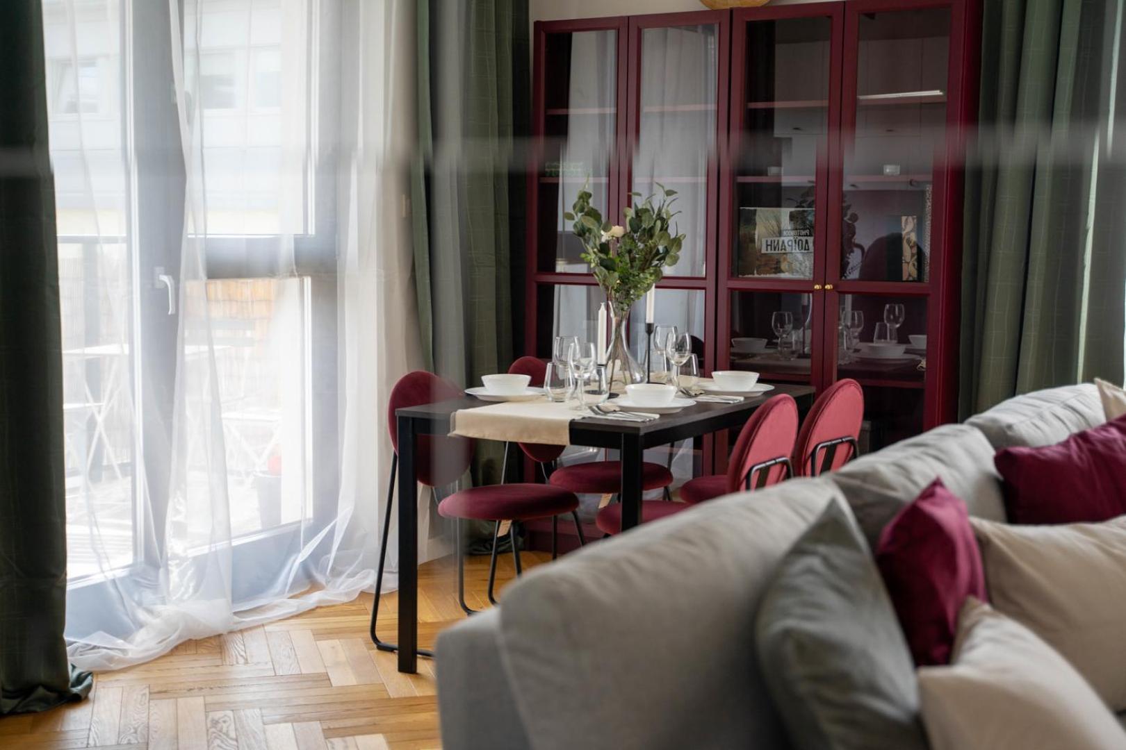 Skierniewicka Apt - Parking, Workspace, Balcony - By Rentujemy Warszawa Eksteriør billede