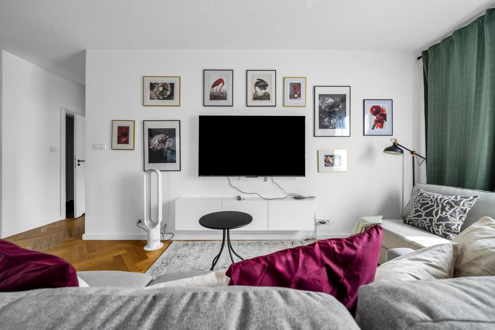 Skierniewicka Apt - Parking, Workspace, Balcony - By Rentujemy Warszawa Eksteriør billede
